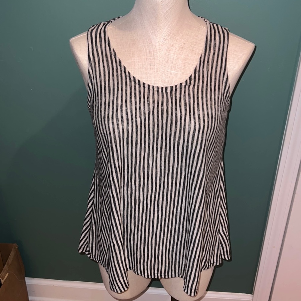 ❄️W5 top.  Size‎ small